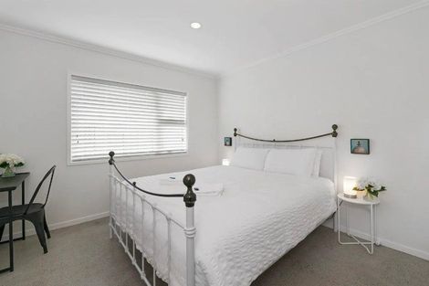 Photo of property in 1 Gibson Place, Papamoa Beach, Papamoa, 3118