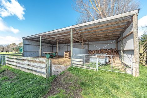 Photo of property in 45 Union Line, Fordell, Whanganui, 4572