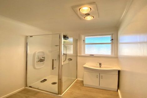 Photo of property in 19 Speargrass Grove, Timberlea, Upper Hutt, 5018