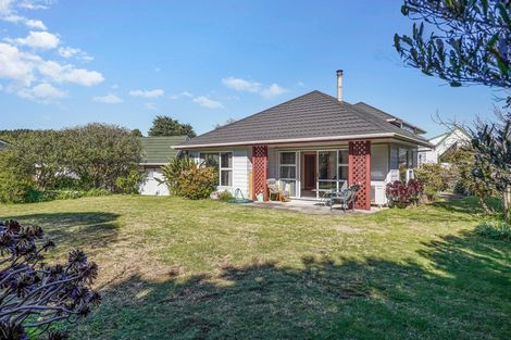 Photo of property in 40 Rauparaha Street, Waikanae Beach, Waikanae, 5036