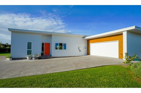 Photo of property in 10 Pathways Drive, Kerikeri, 0230