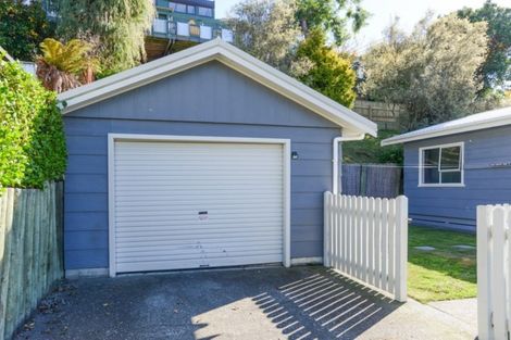 Photo of property in 4 Toop Street, Havelock North, 4130