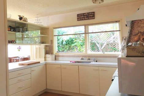 Photo of property in 8 Colum Place, Bucklands Beach, Auckland, 2014