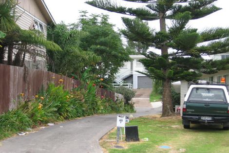 Photo of property in 1/46 Lauderdale Road, Birkdale, Auckland, 0626