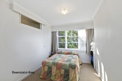 Photo of property in 31 Rakeiora Grove, Korokoro, Lower Hutt, 5012