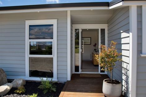 Photo of property in 1253 Upland Road, Egmont Village, Inglewood, 4386