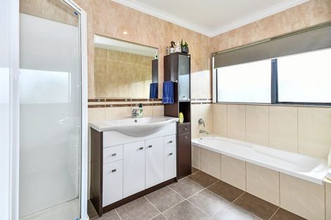 Photo of property in 112 Alfriston Road, Manurewa, Auckland, 2105