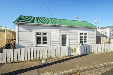 Photo of property in 15 Osmond Street, South Dunedin, Dunedin, 9012