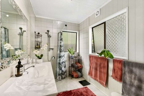 Photo of property in 390 Driving Creek Road, Coromandel, 3506