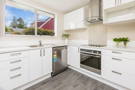 Photo of property in 35b Roband Crescent, Brown Owl, Upper Hutt, 5018
