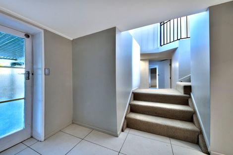 Photo of property in 20 Tauhara Street, Green Bay, Auckland, 0604