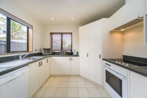 Photo of property in 4 Jensen Street, Hokowhitu, Palmerston North, 4410