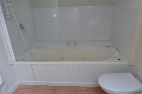 Photo of property in 382a Memorial Avenue, Burnside, Christchurch, 8053