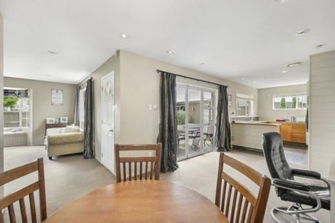 Photo of property in 106 Regency Crescent, Redwood, Christchurch, 8051