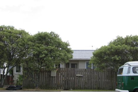 Photo of property in 47 Aeroview Drive, Beach Haven, Auckland, 0626