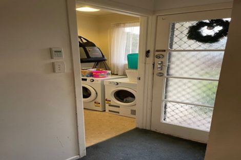 Photo of property in 2 Paewai Road, Glen Eden, Auckland, 0602