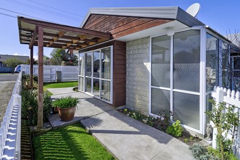 Photo of property in 2 Miller Place, Masterton, 5810