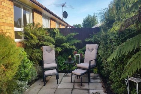 Photo of property in 2/4 Lomax Place, Islington, Christchurch, 8042