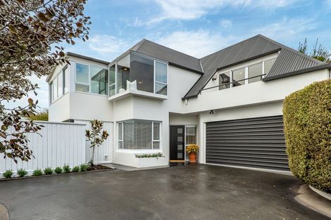 Photo of property in 2/79 Cannon Hill Crescent, Mount Pleasant, Christchurch, 8081