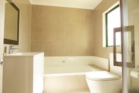 Photo of property in 1/35 Pah Road, Papatoetoe, Auckland, 2025