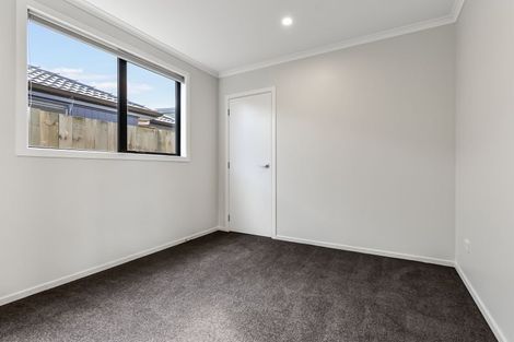 Photo of property in 73 Waruhia Crescent, Rototuna North, 3281