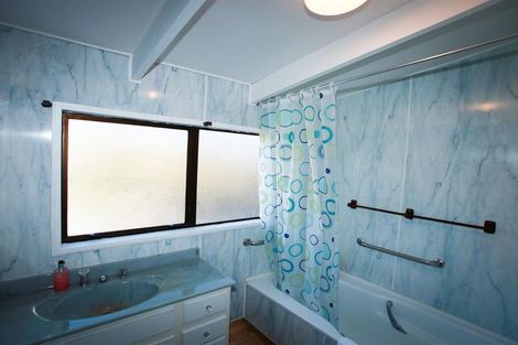 Photo of property in 15 Burnett Place, Lake Tekapo, 7999