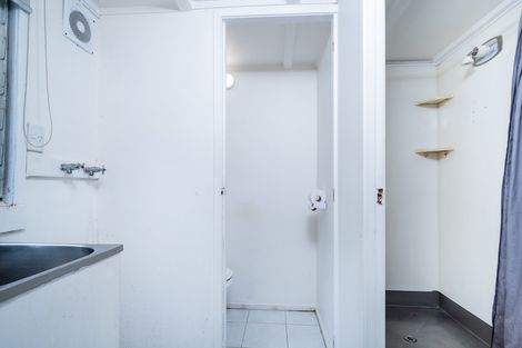 Photo of property in 2/15 Mcleod Road, Henderson, Auckland, 0612