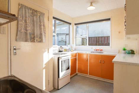 Photo of property in 1e Herewini Street, Titahi Bay, Porirua, 5022