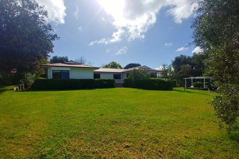 Photo of property in 178 Valley Road, Waimauku, 0881