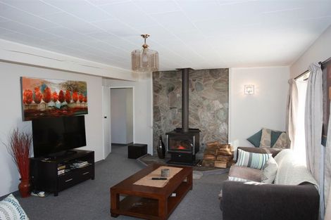 Photo of property in 15 Burnett Place, Lake Tekapo, 7999