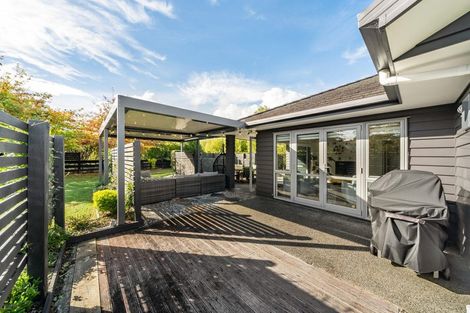 Photo of property in 140 Norana Road, Timberlea, Upper Hutt, 5018