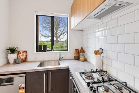 Photo of property in 37 Nganui Avenue, Takanini, 2112