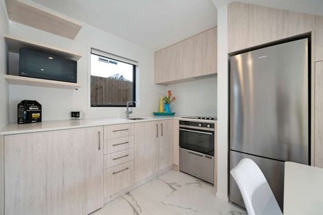 Photo of property in 5/10 Yeovil Road, Te Atatu Peninsula, Auckland, 0610