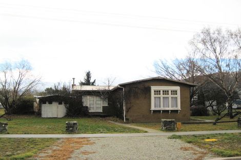 Photo of property in 87 Shields Street, Clyde, 9330