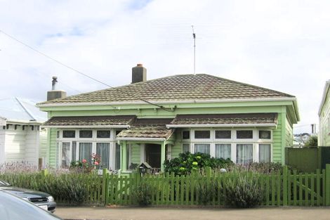 Photo of property in 17 Harper Street, Newtown, Wellington, 6021