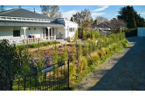 Photo of property in 260 Talbot Street, Geraldine, 7930