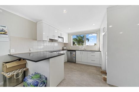 Photo of property in 26 Piriti Place, Weymouth, Auckland, 2103