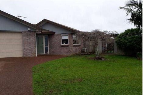 Photo of property in 1 Green Lane, Pukekohe, 2120