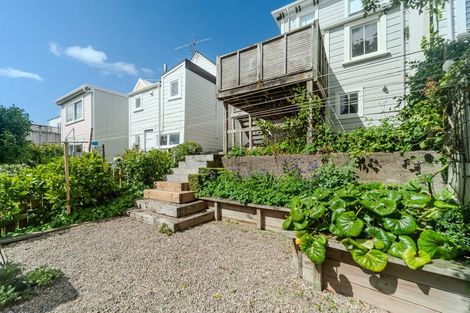 Photo of property in 100 Rintoul Street, Newtown, Wellington, 6021