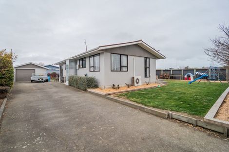 Photo of property in 15 Saint Leonards Road, Temuka, 7920