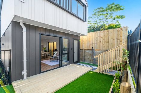 Photo of property in 6a Rosina Place, Pakuranga, Auckland, 2010