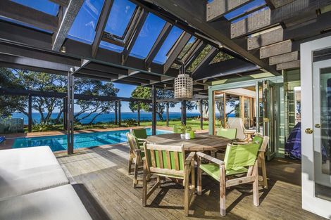 Photo of property in 275 Beach Road, Campbells Bay, Auckland, 0630