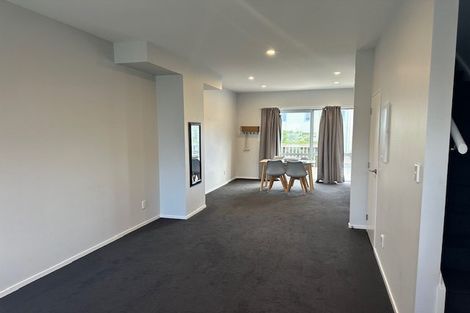 Photo of property in 15/11 Ray Small Drive, Papakura, 2110