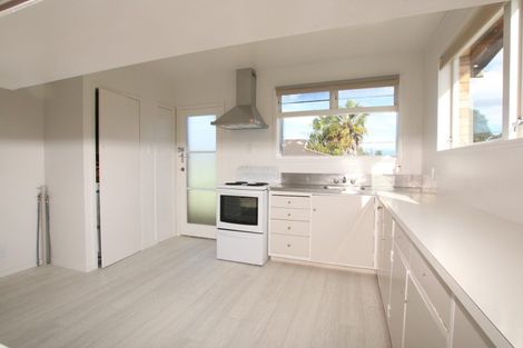 Photo of property in 1/74 Portage Road, New Lynn, Auckland, 0600