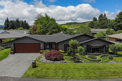 Photo of property in 9 Caulfield Place, Pukehangi, Rotorua, 3015