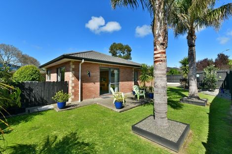 Photo of property in 15 Te Ruru Way, Stanmore Bay, Whangaparaoa, 0932