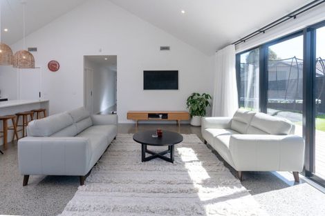 Photo of property in 51a Elizabeth Street, Waikanae, 5036