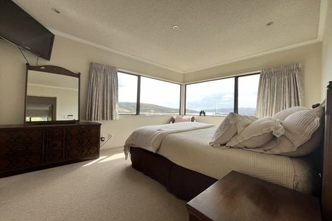 Photo of property in 38 Paremata Crescent, Paremata, Porirua, 5024