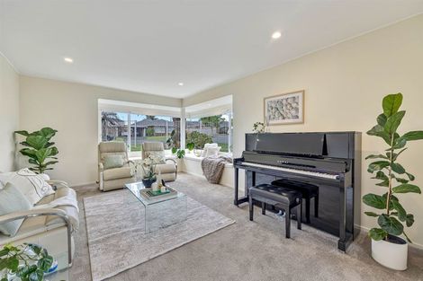 Photo of property in 1 Driscoll Place, Farm Cove, Auckland, 2012