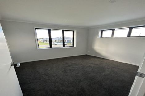 Photo of property in 4 Trevor Mcmiken Drive, Patumahoe, 2679